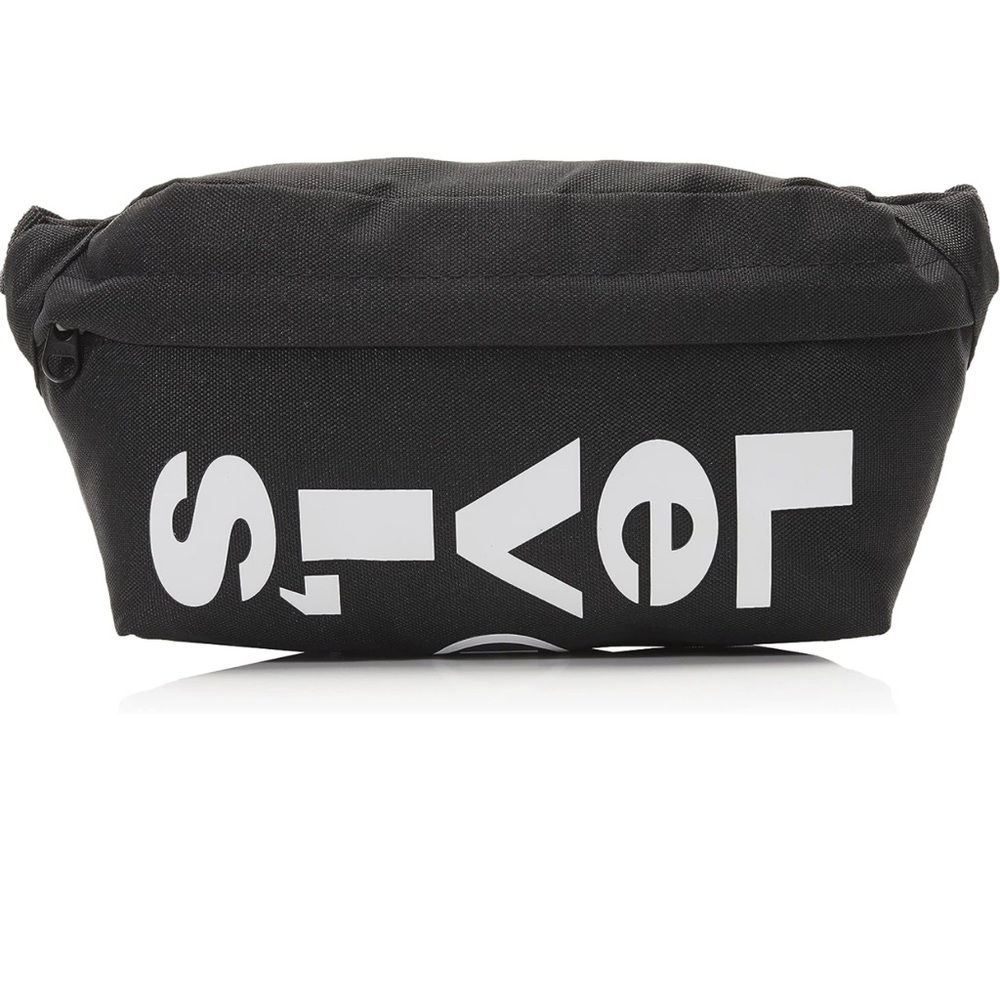 Levi Belt Bag